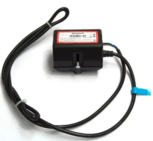 Schwarzes Modul mit Kabeln, bezeichnet mit "Honeywell," zum Anschluss von Heizsystemen, möglicherweise für Daikin-Anwendungen geeignet.